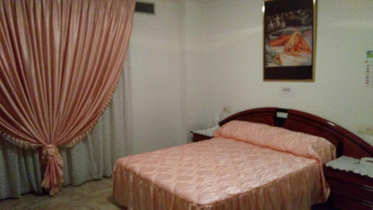 Pension- Mari Loli - Oficial Guardamar del Segura Dış mekan fotoğraf