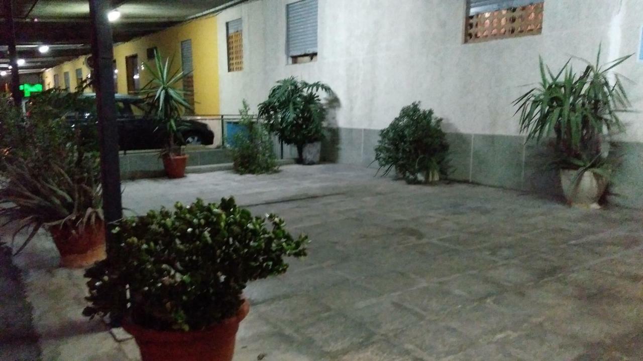 Pension- Mari Loli - Oficial Guardamar del Segura Dış mekan fotoğraf